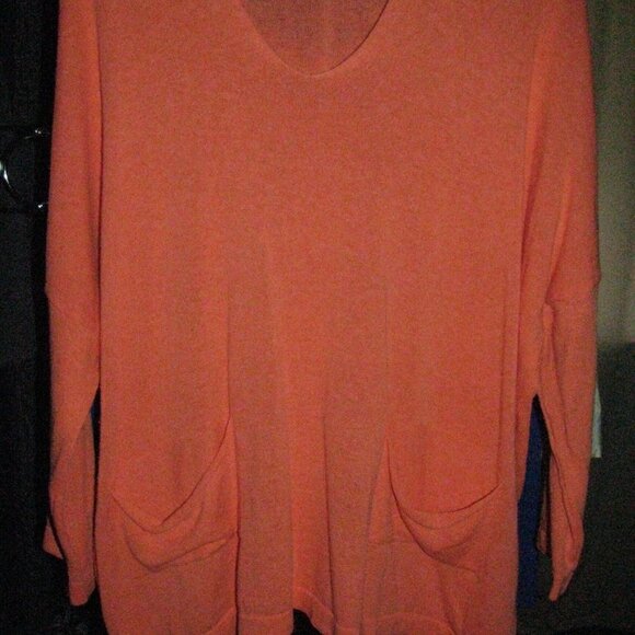 WOMENS TOP - SIZE 44/46 - Picture 4 of 5